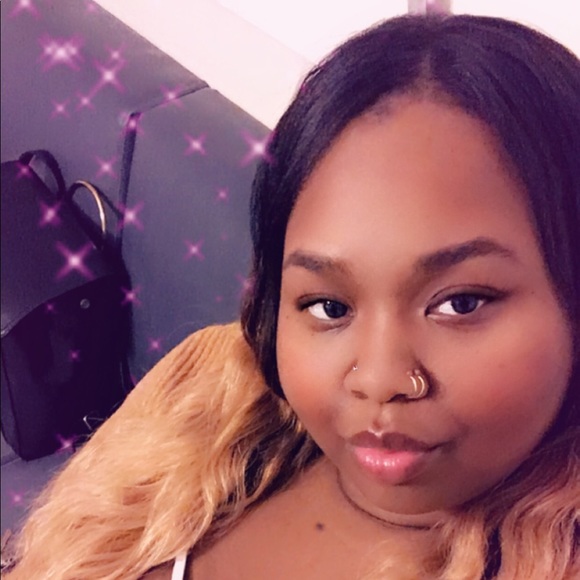 Meet your Posher, Toneya - Picture 1 of 1